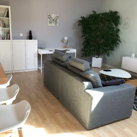 Celeste Pour 6 Personnes Holiday home Mardeuil